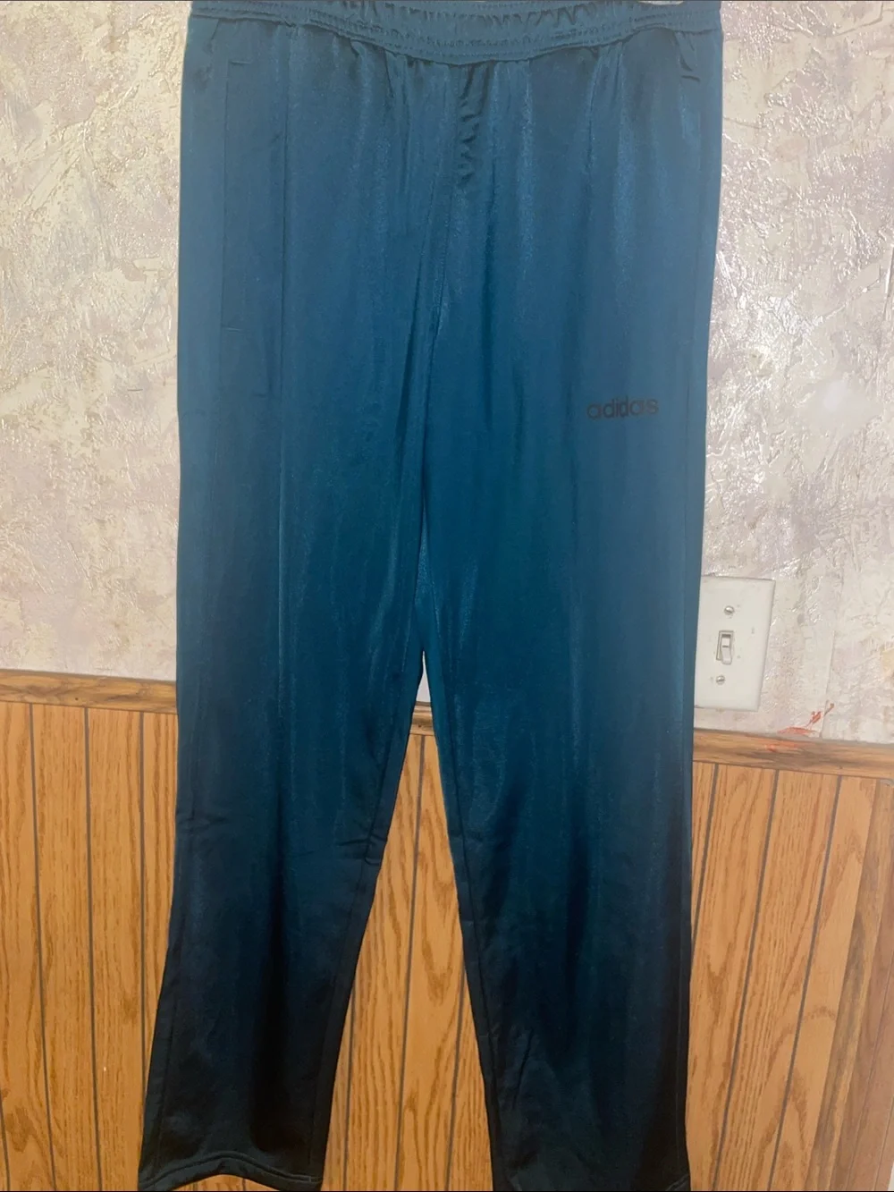 Green & black adidas track suit (M)(nwt)
